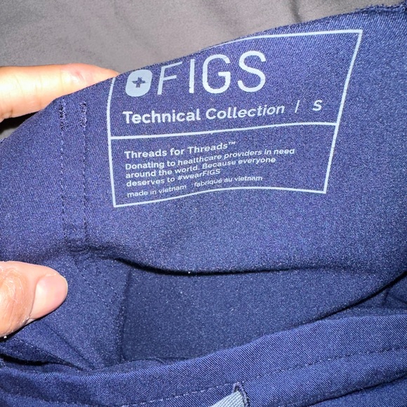 Figs- Yola Skinny Scrub Pants in navy blue - Picture 6 of 7